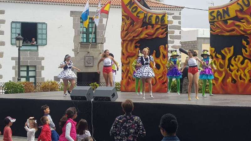 El espectáculo infantil comenzó pasadas las 11.00 horas (Foto TA)